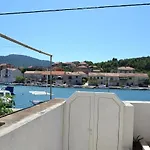 By The Sea Vela Luka, Korcula - 11455 *